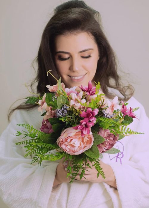 Noiva com penteado e maquiagem da Be Yourself, São Sebastião
